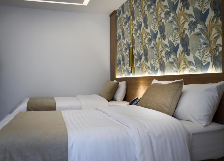 Noea Hotel Pinas Dış mekan fotoğraf